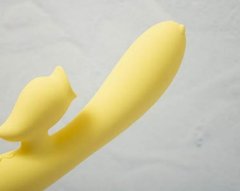 Вибратор-кролик с подогревом и шаловливым язычком для клитора Leten Wonderful Yellow SO3596 фото