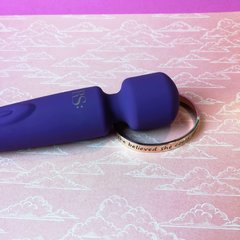 Вібромасажер Rianne S: Bella Mini Wand Purple, 10 режимів, медичний силікон, подарункове паковання SO3869 фото