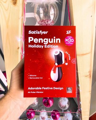 Вакуумный клиторальный стимулятор Satisfyer Penguin Holiday Edition, в шапочке и шарфе SO8777  фото